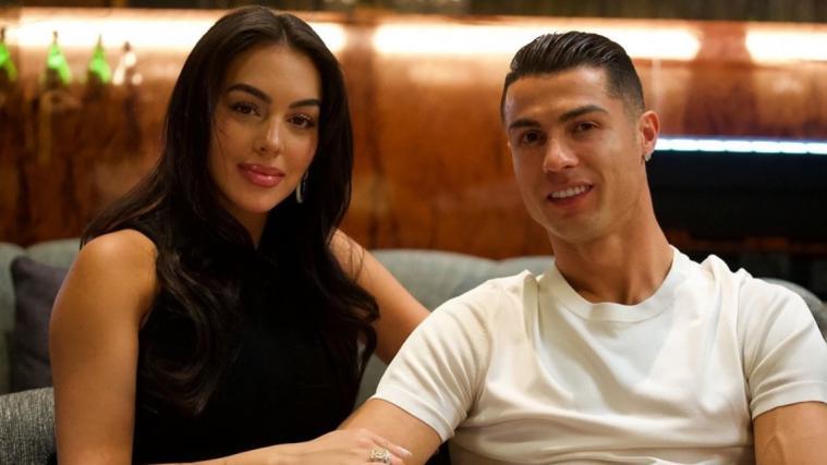 Georgina Rodríguez et Cristiano Ronaldo sont fiancés. © Instagram / @georginagio