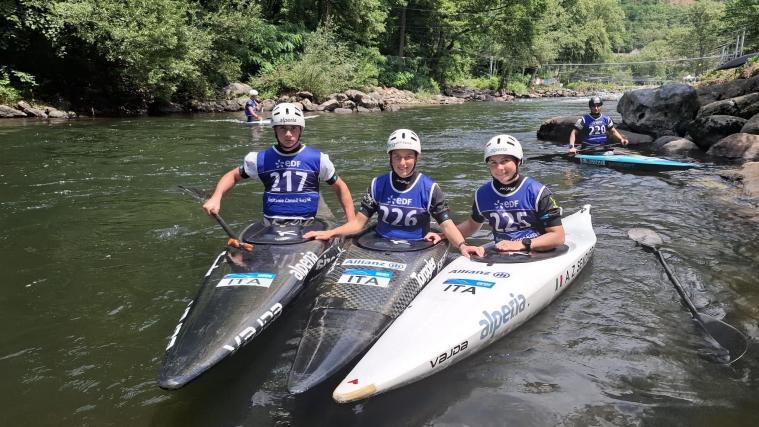 Im Anhang Foto von den EM Teilnehmern des SC Meran (von links: Lars Senoner, Sara Furlan, Annika Senoner).