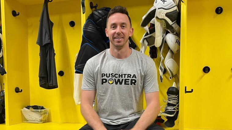 Jon Blum in his new locker room. © HC Pustertal