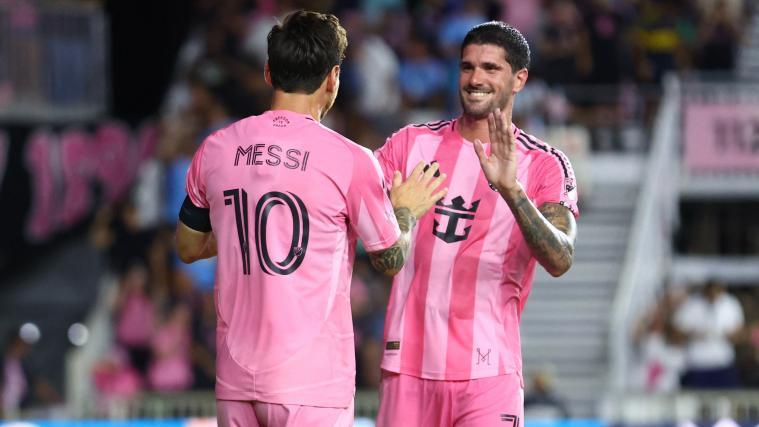 Rodrigo de Paul (r.) and Lionel Messi. © APA / MEGAN BRIGGS