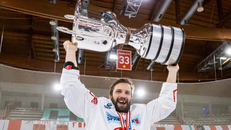 Rok Ticar won the championship title with KAC in 2021. © APA / EXPA/JOHANN GRODER