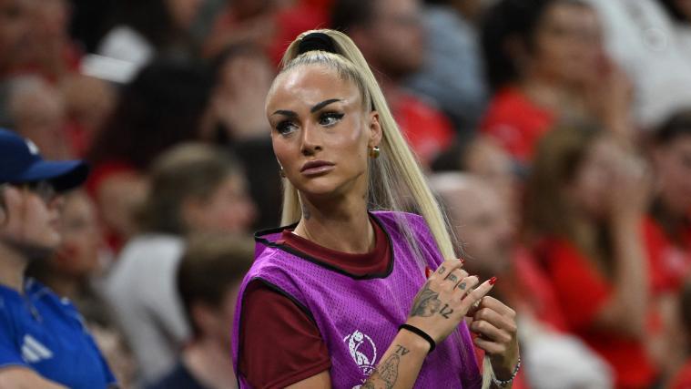 Sie ist die wohl bekannteste Fußballerin: Alisha Lehmann. © APA/afp / MIGUEL MEDINA