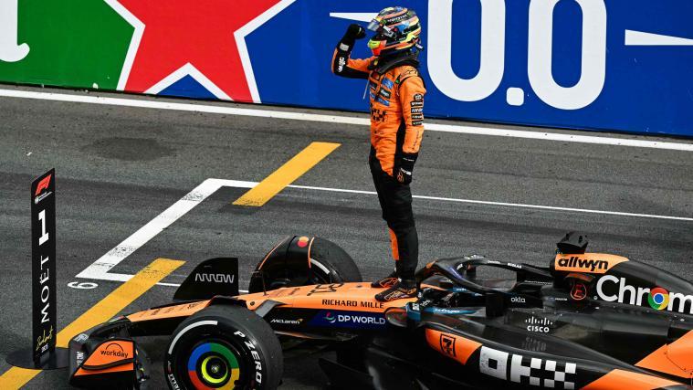 Stellte seinen McLaren auf der 1 ab: Oscar Piastri. © APA/afp / NICOLAS TUCAT