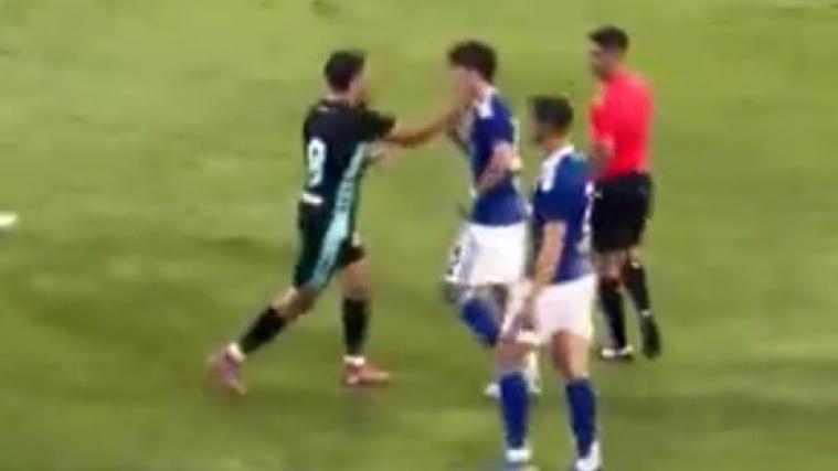 There was a heated exchange between Como and Betis.