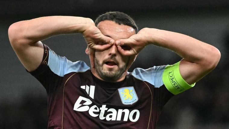 John McGinn wurde gegen Bologna zum Wiederholungstäter. © APA/afp / JUSTIN TALLIS
