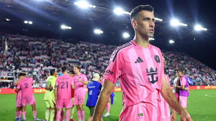 Sergio Busquets  verlässt die Fußballbühne. © APA / MEGAN BRIGGS