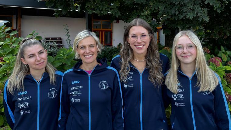 Simone Putzer, Nathalie Profanter, Jasmin Prader und Selina Fischnaller wollen mit Villnöß  die Wachablöse schaffen.