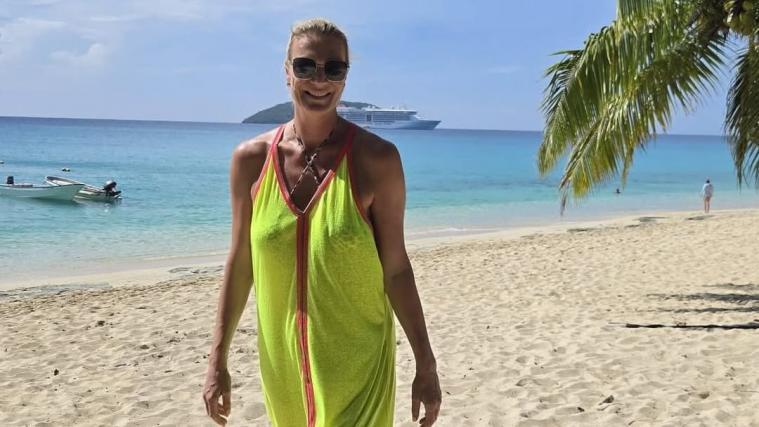 Ski-Queen strahlt vor Glück.