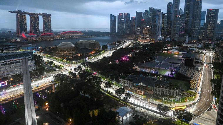 Die Formel 1 gastiert an diesem Wochenende in Singapur. © APA/afp / ROSLAN RAHMAN