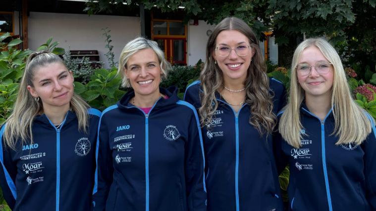 Die Keglerinnen von Villnöß stehen an der Tabellenspitze. Von links Simone Putzer, Nathalie Profanter, Jasmin Prader, Selina Fischnaller.