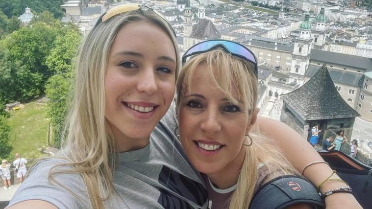 Ein Ski-Supertalent mit seiner berühmten Mama. © Instagram