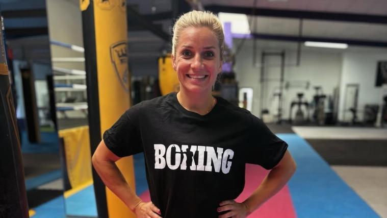 Für eine Box-Weltmeisterin beginnt ein neuer Lebensabschnitt.