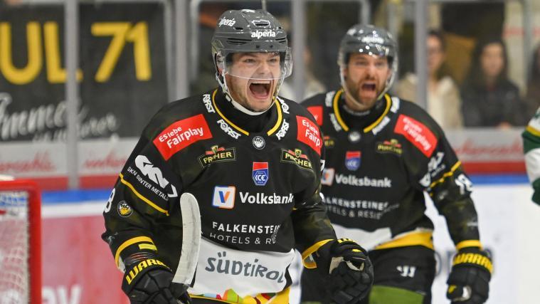 Henry Bowlby scored the 1-0. © I. Foppa / HC Pustertal