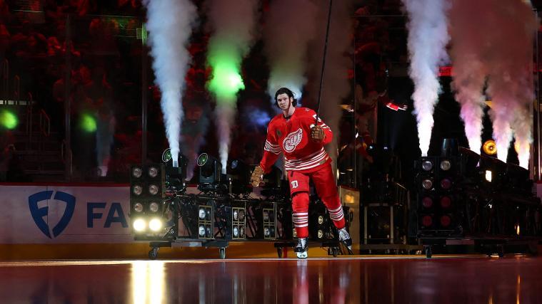 Moritz Seider ist der Abwehrchef der Detroit Red Wings. © APA / GREGORY SHAMUS