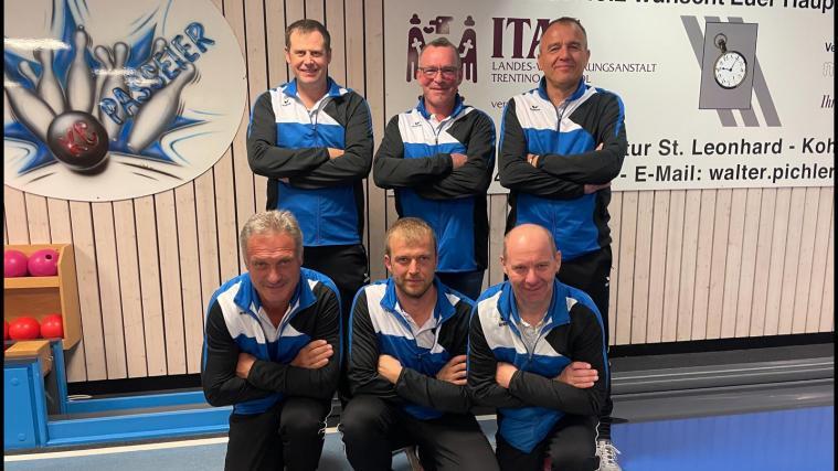 Passeiers Kegelherren verloren knapp. Hinten von links Walter Raich, Stefan March, Oswald Kofler; vorne von links Hubert Schwarz, Markus Prünster und Hugo Ennemoser.