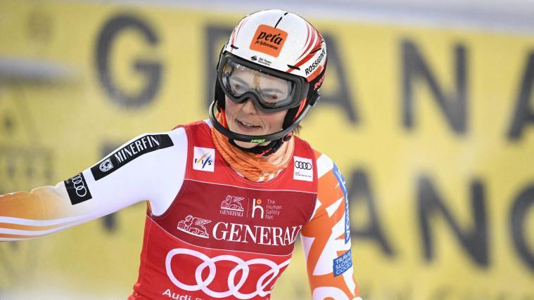 Petra Vlhova steht unmittelbar vor der Rückkehr auf Schnee. © APA/afp / VESA MOILANEN