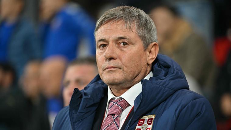 Serbiens Trainer Dragan Stojkovic ist zurückgetreten. © APA/afp / ANDREJ ISAKOVIC