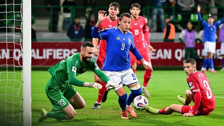 88 Minuten lang prallten Mateo Retegui & Co. an der moldawischen Abwehr-Mauer ab. © APA/afp / DANIEL MIHAILESCU