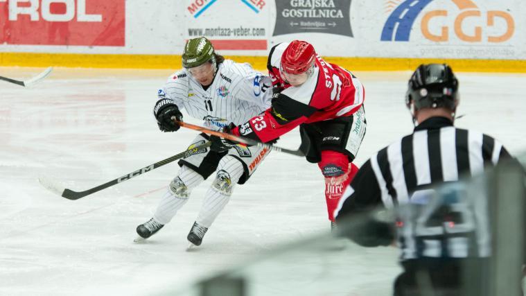 Filip Cruseman (l.) schoss das Tor des Abends, zum HCM-Sieg hat es aber nicht gereicht. © Matias Demsar