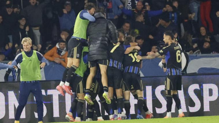 Pisa feierte einen wichtigen Sieg. © ANSA / ENRICO MATTIA DEL PUNTA