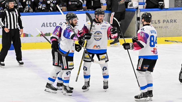 So jubeln die Wipptal Broncos über den Sieg. © BRUNNER 2025\26