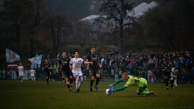 Vor prächtiger Kulisse – inklusive zahlreichen Gästefans – musste sich Tizian Stecher mit Obermais knapp geschlagen geben. © Alle Bilder: P. Schwienbacher