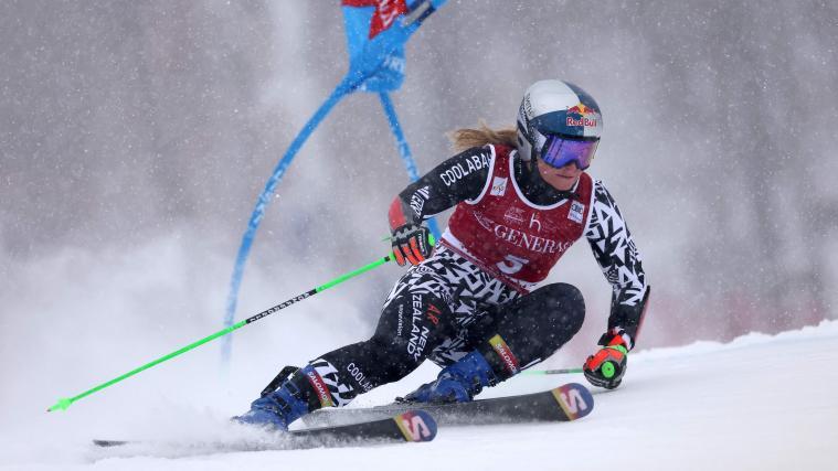 Alice Robinson kept her composure in the snowstorm. © APA / EZRA SHAW