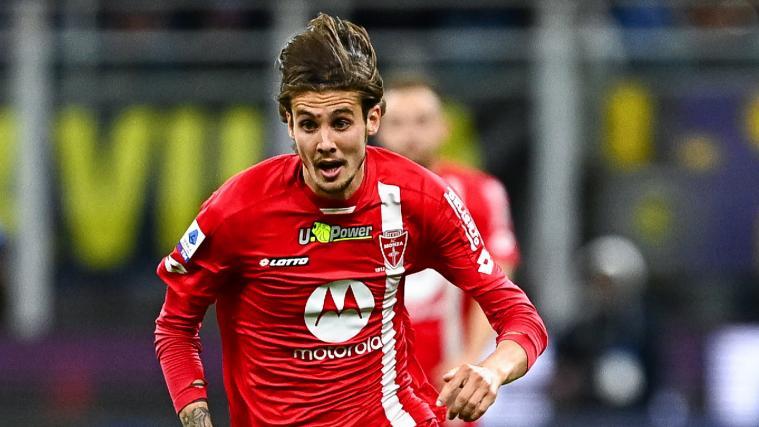 Andrea Colpani verpasst verletzungsbedingt das reizvolle Familienduell. © AFP / GABRIEL BOUYS