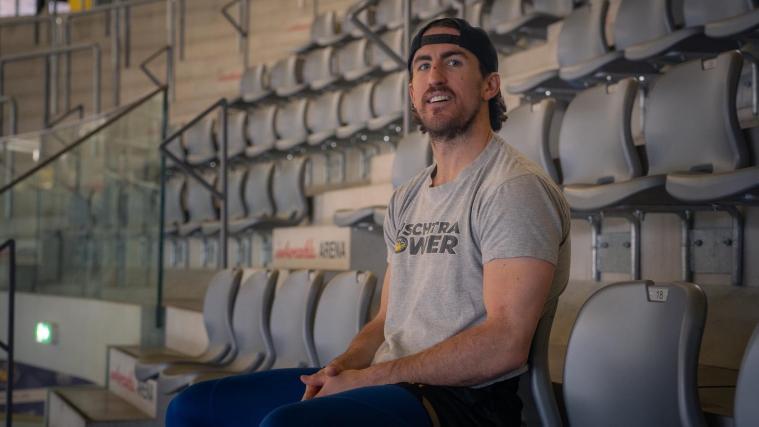 Ausnahmespieler des HC Pustertal: Cole Bardreau. © Thomas Debelyak