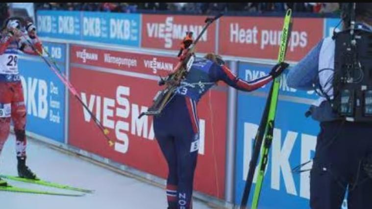 Biathletin hatte zu kämpfen. © NRK / Screenshot