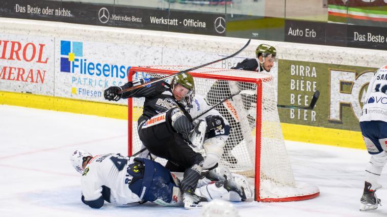 Der HC Meran und die Unterland Cavaliers kamen noch nicht in Tritt. © HC Meran
