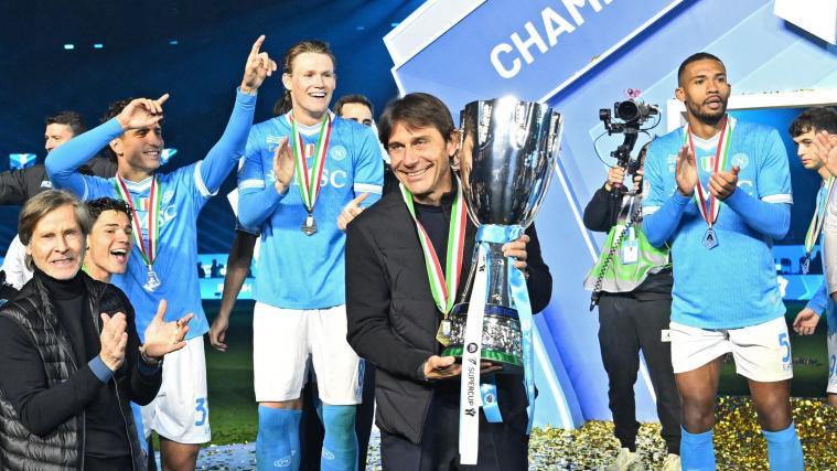 Erfolgstrainer Antonio Conte feiert mit Napoli den nächsten Titelgewinn. © ANSA / STRINGER