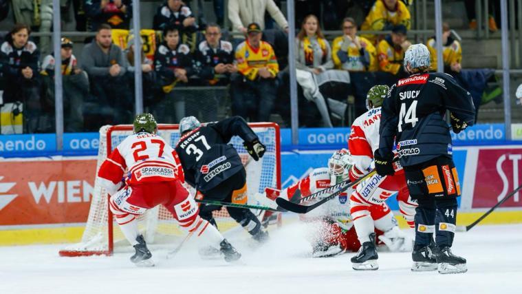 Gegen Wien war viel los vor dem Tor von Sam Harvey. © Manfred Szieber