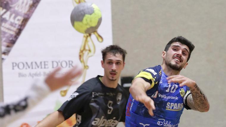 Goncalo Marques Cunha war mit neun Treffern Eppans Antreiber in der Offensive. Dahinter Luca Visentin.