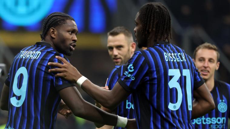 Marcus Thuram (links) steuerte zwei Tore zum Inter-Sieg bei. © ANSA / MATTEO BAZZI