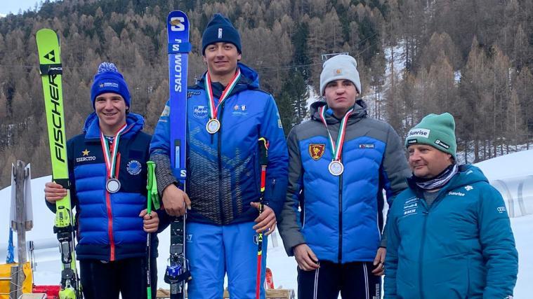 Max Clara (mitte) gewann den Marlene Cup in Schnals. © FISI Südtirol