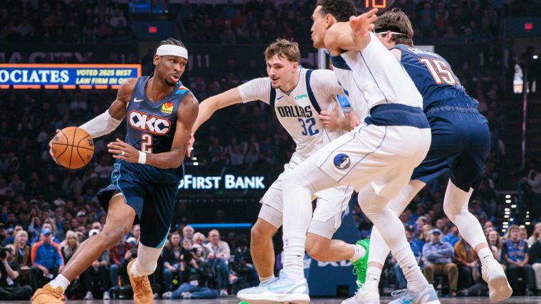 Oklahomas Shai Gilgeous-Alexander (links mit der Nummer 2) erzielte 33 Zähler. © APA / WILLIAM PURNELL