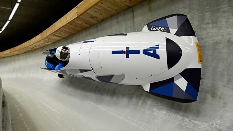 Patrick Baumgartners Viererbob ist so schnell wie nie. © Viesturs Lacis