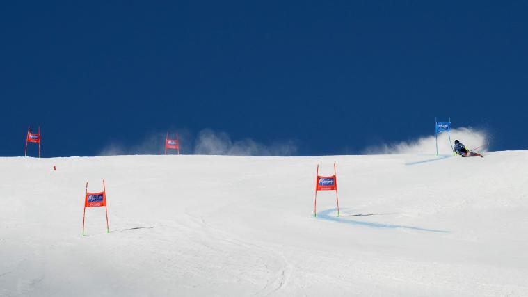 Auf der Erta-Piste geht's um den Sieg. © APA/afp / MARCO BERTORELLO