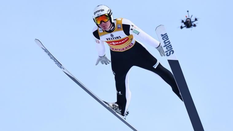 Domen Prevc is currently the king of the skies. © ANSA / ANNA SZILAGYI