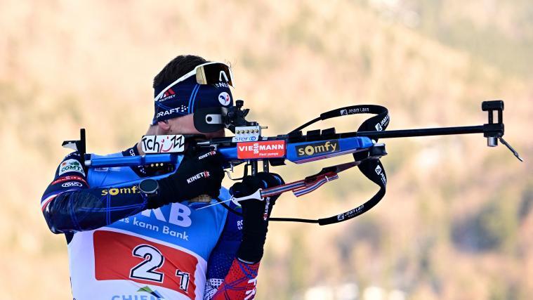 Fabien Claude und die Franzose nehmen den Staffel-Sieg ins Visier. © APA/afp / TOBIAS SCHWARZ