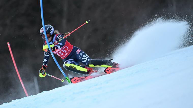 Mikaela Shiffrin entame la deuxième manche en position de poursuivante. © APA/afp / JURE MAKOVEC