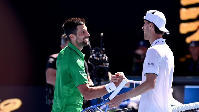 Novak Djokovic servierten den italienischen Überraschungsmann Francesco Maestrelli ab. © ANSA / JOEL CARRETT