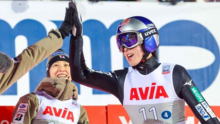 Nozomi Maruyama ließ sich für ihren Sieg feiern. © APA/afp / GEIR OLSEN