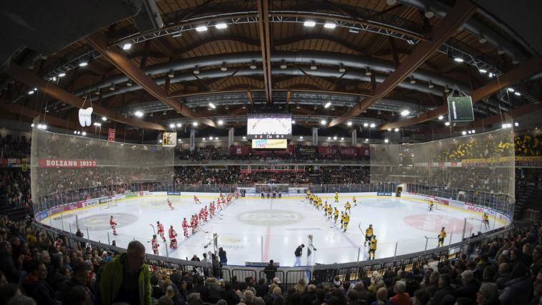 Bozen und Pustertal stehen sich in der Sparkasse Arena gegenüber. © @Max Pattis