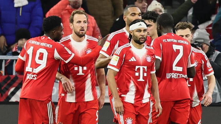 Bayern Munich extended their lead over second-placed Borussia Dortmund back to six points. © ANSA / RONALD WITTEK