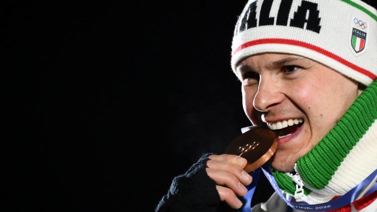 Dominik FIschnaller jubelt über Bronze. © APA/afp / MARCO BERTORELLO