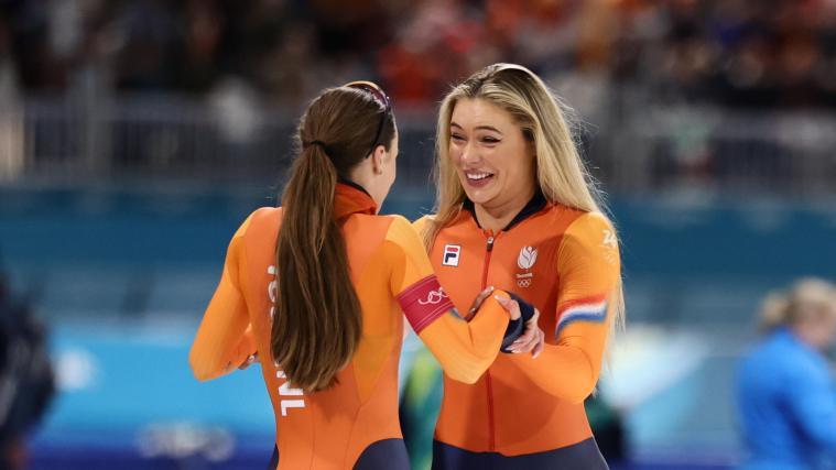 Jutta Leerdam gratulierte ihrer Teamkollegin zu Gold. © ANSA / TERESA SUAREZ