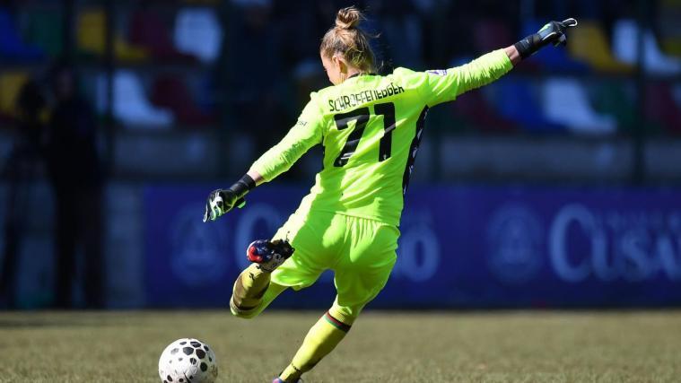 Katja Schroffenegger, Torfrau von Ternana.