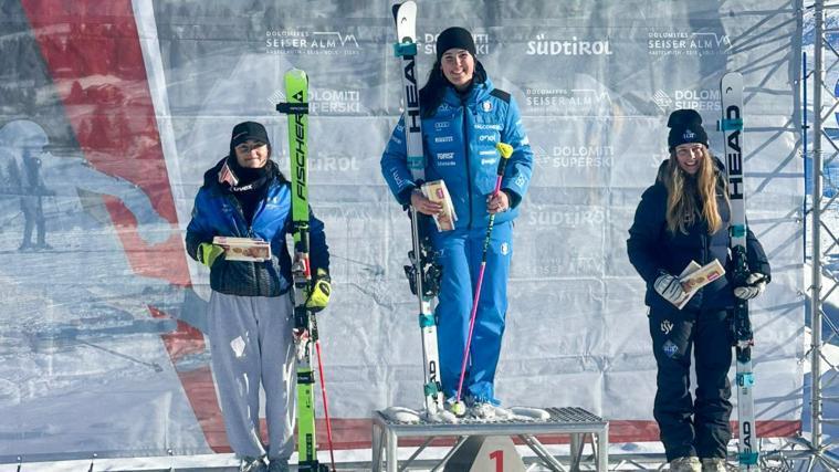 Nadine Trocker (Mitte) holte auf der Seiser Alm einen Doppelsieg. © FISI BZ
